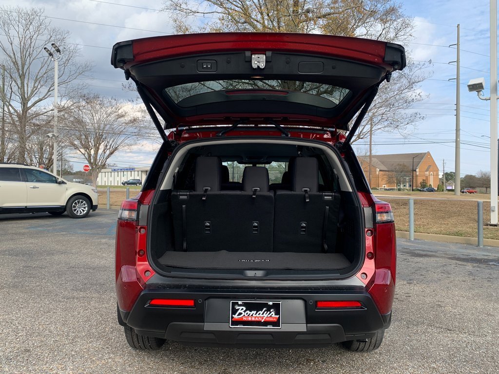 New 2026 Nissan Pathfinder SV image 5