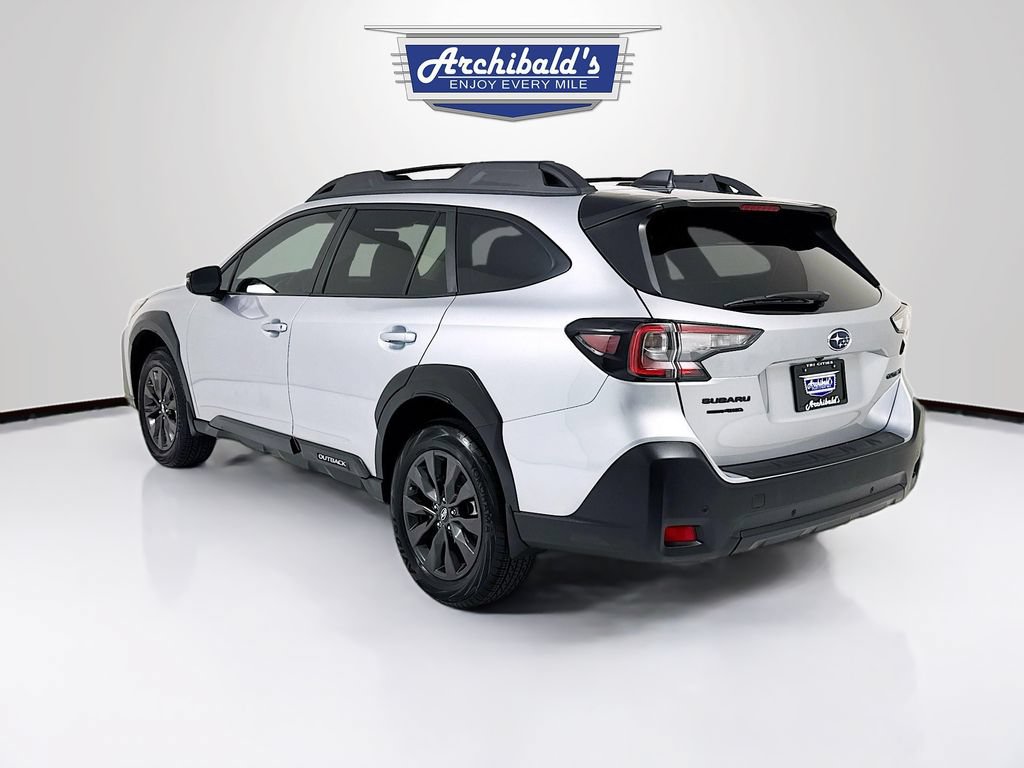Used 2025 Subaru Outback Onyx Edition AWD/4WD image 6