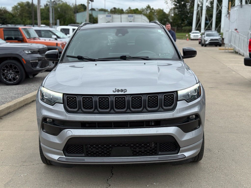 Used 2023 Jeep Compass High Altitude AWD/4WD image 3