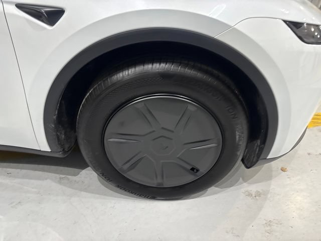 Used 2026 Tesla Model Y Long Range AWD/4WD image 26