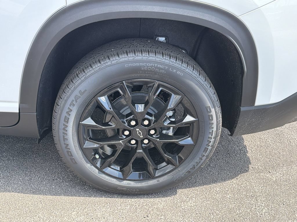 New 2026 Chevrolet Traverse LT w/ Midnight/Sport Edition FWD image 28