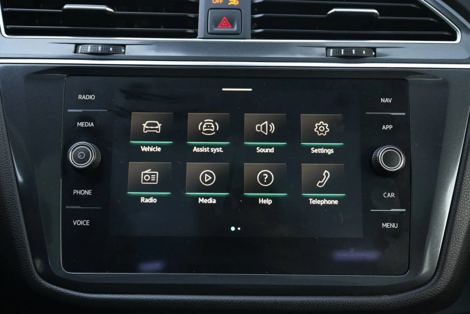 Used 2022 Volkswagen Tiguan SEL R-Line AWD/4WD image 45