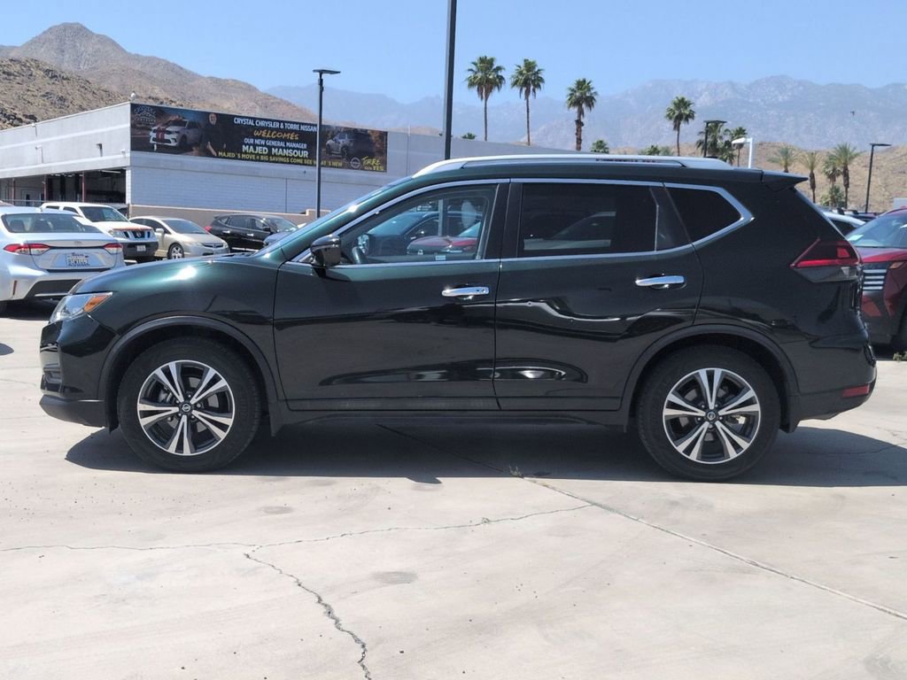 Used 2019 Nissan Rogue SV w/ Sun & Sound Touring Package image 2