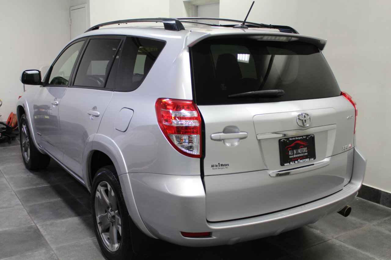 Used 2012 Toyota RAV4 Sport image 4