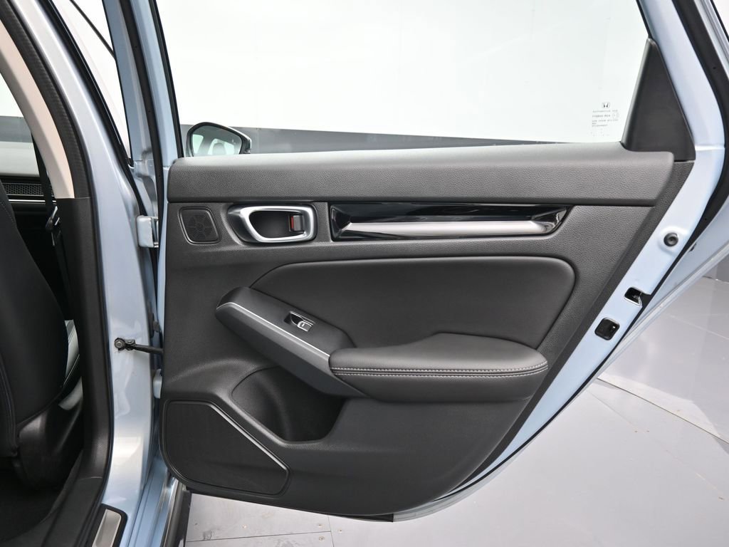 Used 2023 Honda Civic Touring image 37