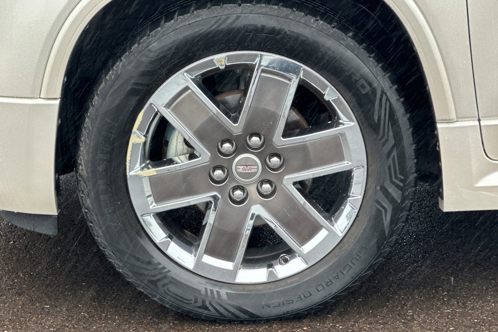 Used 2012 GMC Acadia Denali AWD/4WD image 24