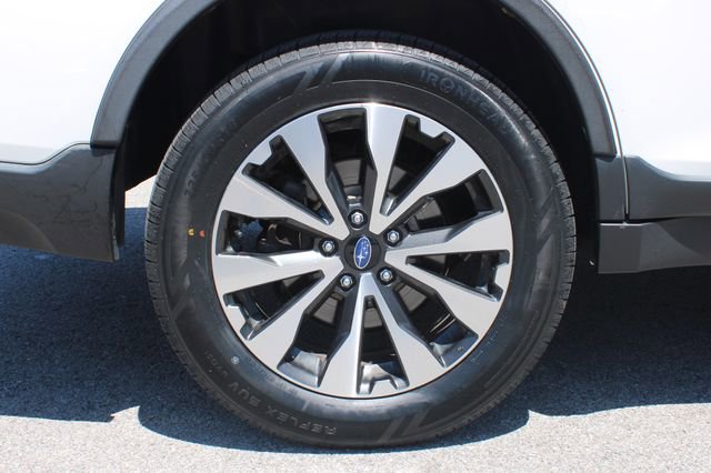 Used 2017 Subaru Outback 2.5i Limited AWD/4WD image 38