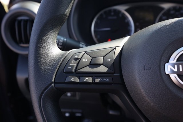 New 2025 Nissan Kicks Play S image 26