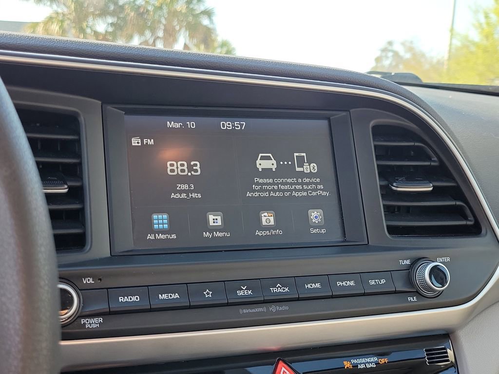 Used 2020 Hyundai Elantra SEL image 22