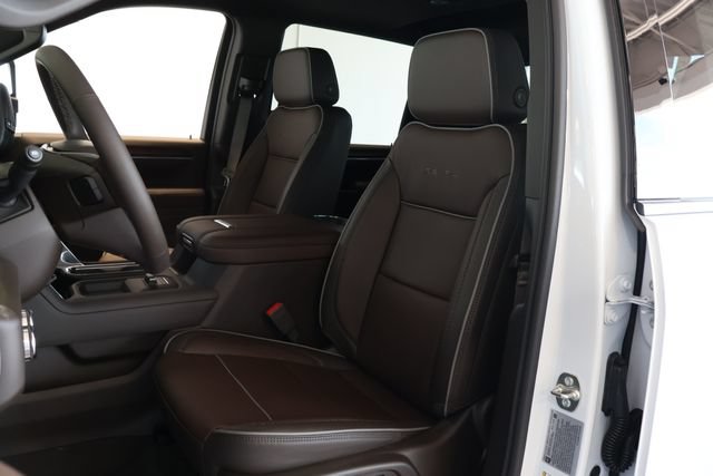 New 2026 GMC Sierra 3500 Denali w/ Denali Reserve Package AWD/4WD image 16