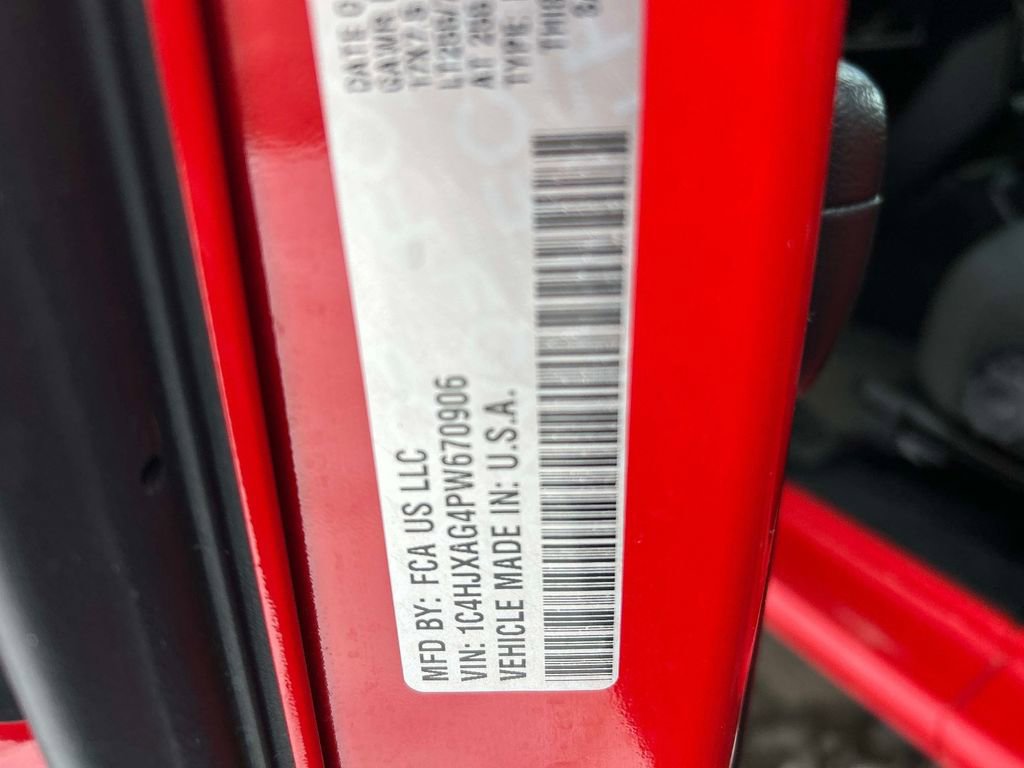 Used 2023 Jeep Wrangler Willys image 32