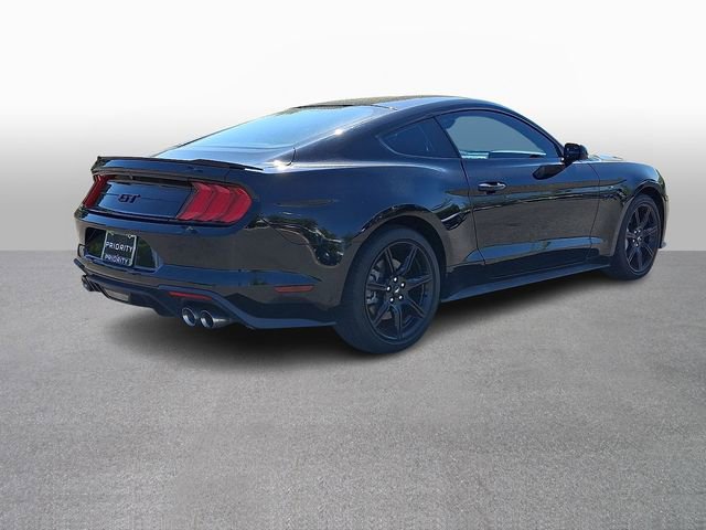 Used 2018 Ford Mustang GT w/ Black Accent Package RWD image 4