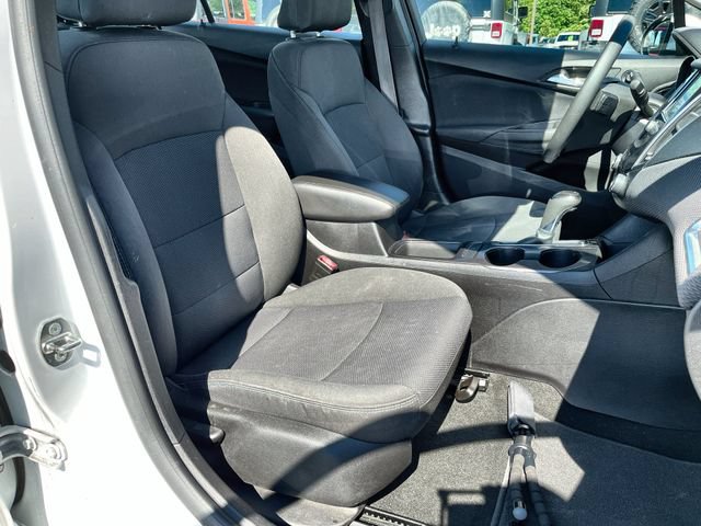 Used 2017 Chevrolet Cruze LT w/ Convenience Package FWD image 25
