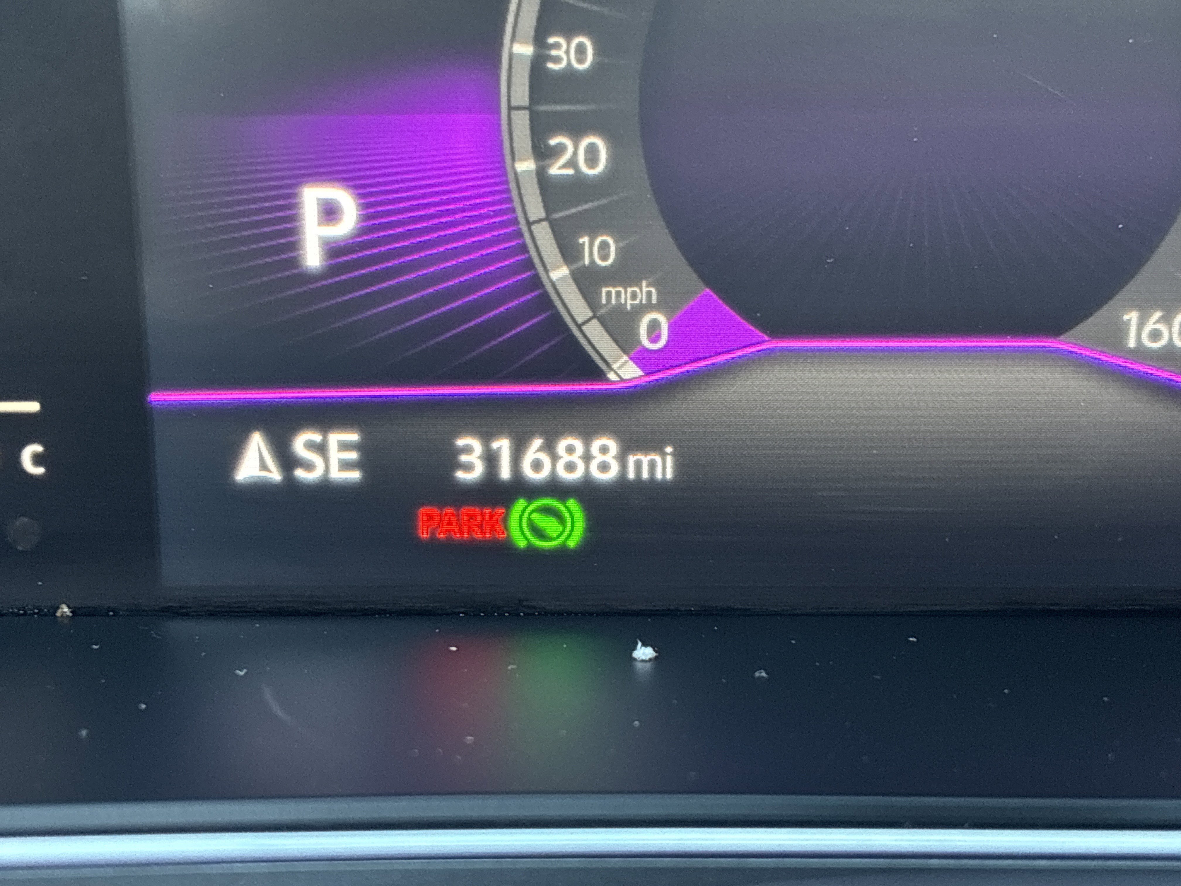 Used 2022 Volkswagen Tiguan SE R-Line image 29