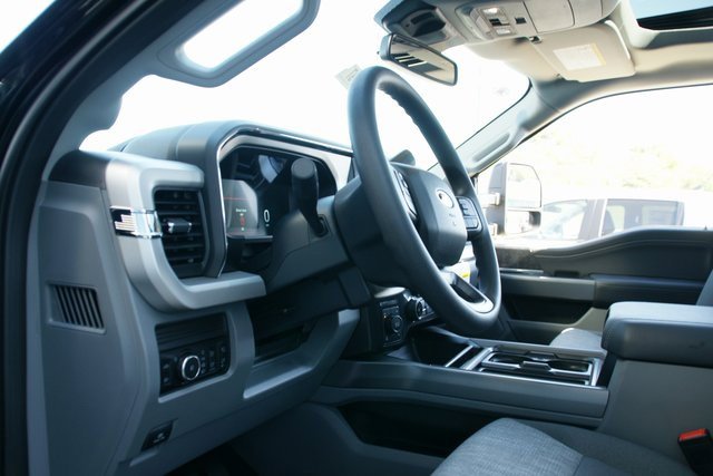 New 2026 Ford F350 XLT image 18