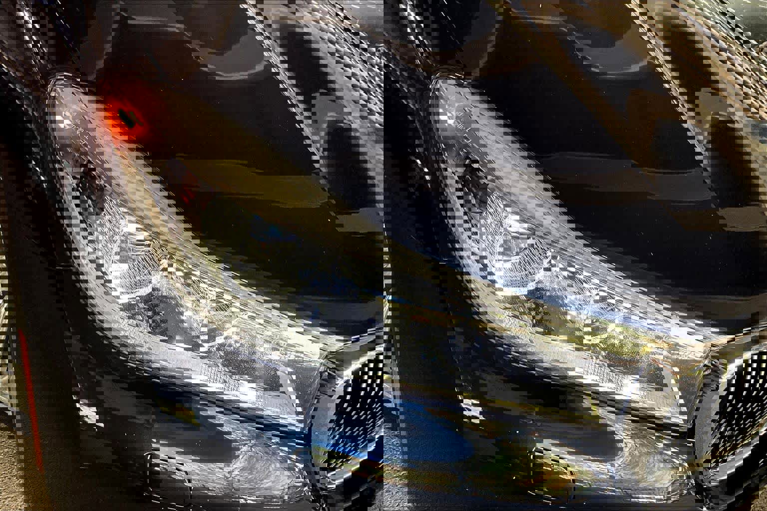 Used 2018 BMW 750i image 27