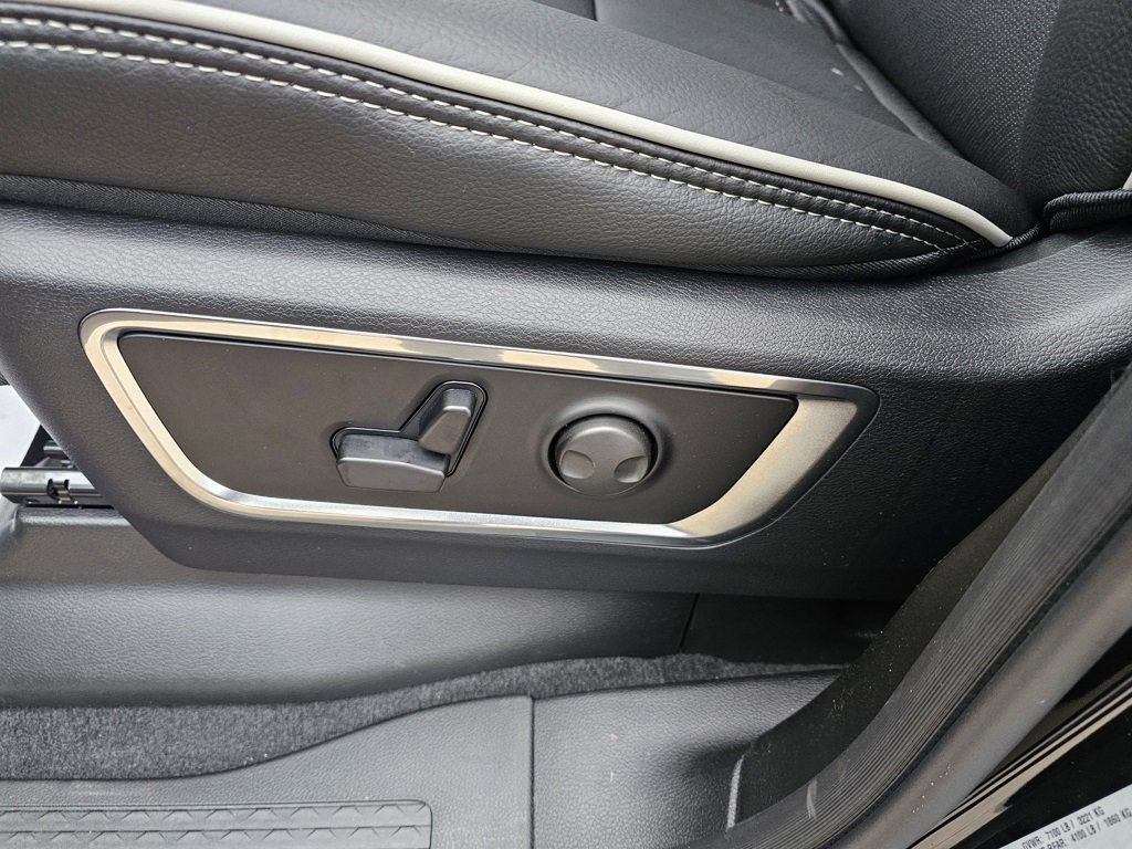 New 2025 RAM 1500 Laramie w/ Night Edition image 31