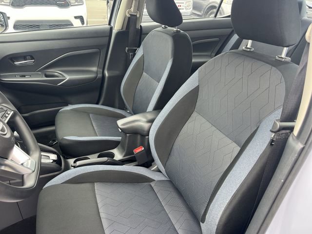 Used 2024 Nissan Versa SV image 11