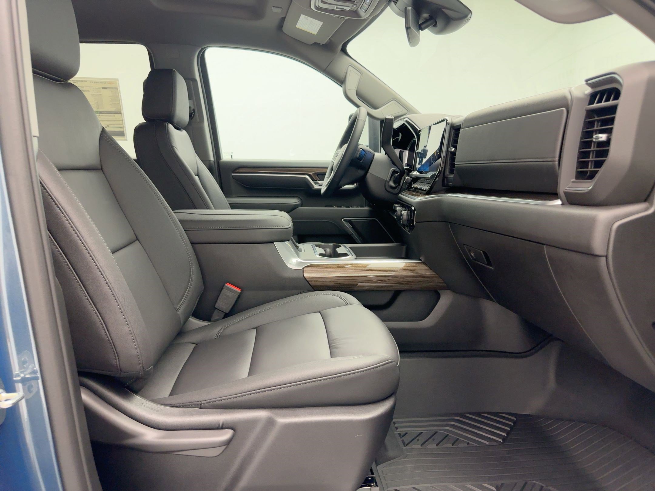 New 2026 Chevrolet Silverado 3500 LT w/ Trail Boss Package image 29