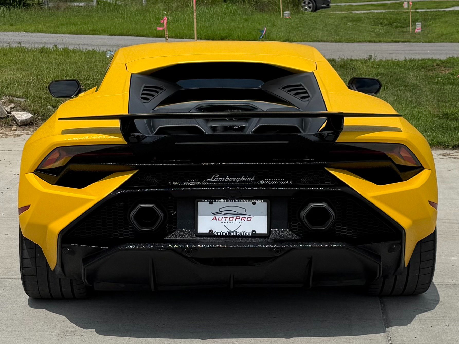 Used 2024 Lamborghini Huracan Tecnica RWD image 6