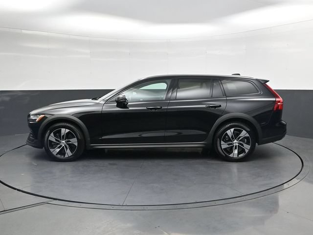 Used 2025 Volvo V60 B5 Cross Country Plus AWD/4WD image 10