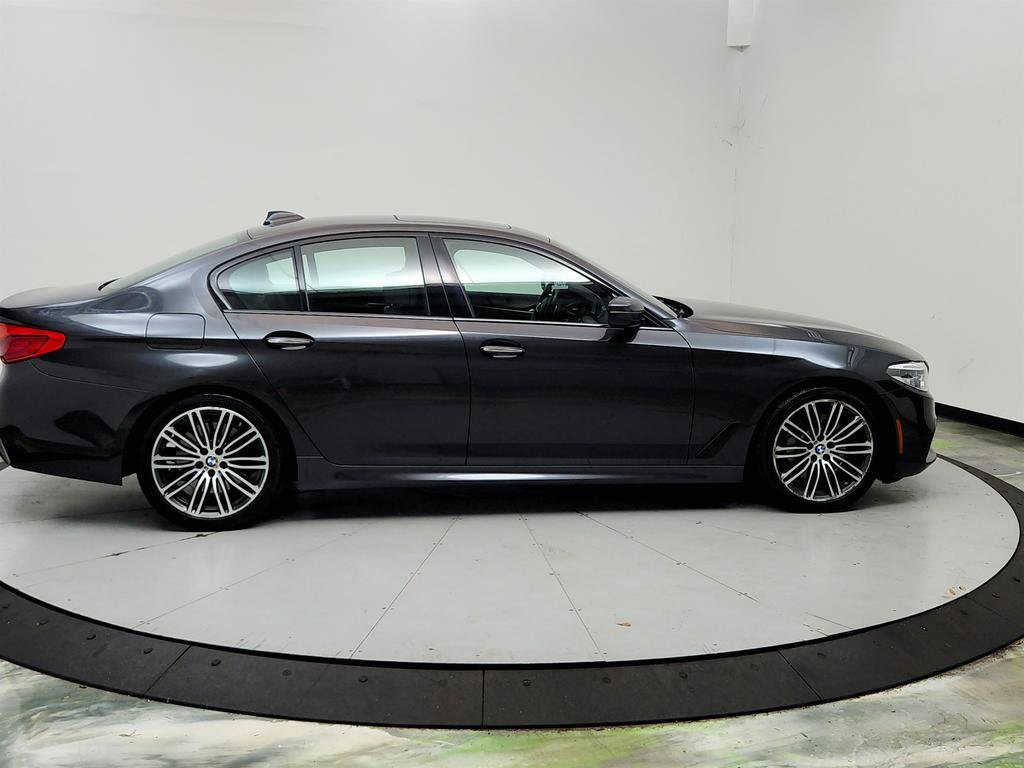 Used 2017 BMW 540i xDrive AWD/4WD image 4