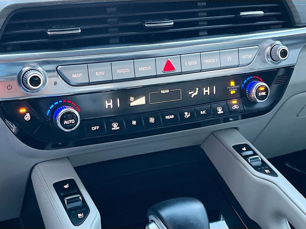 Used 2022 Kia Telluride EX image 16