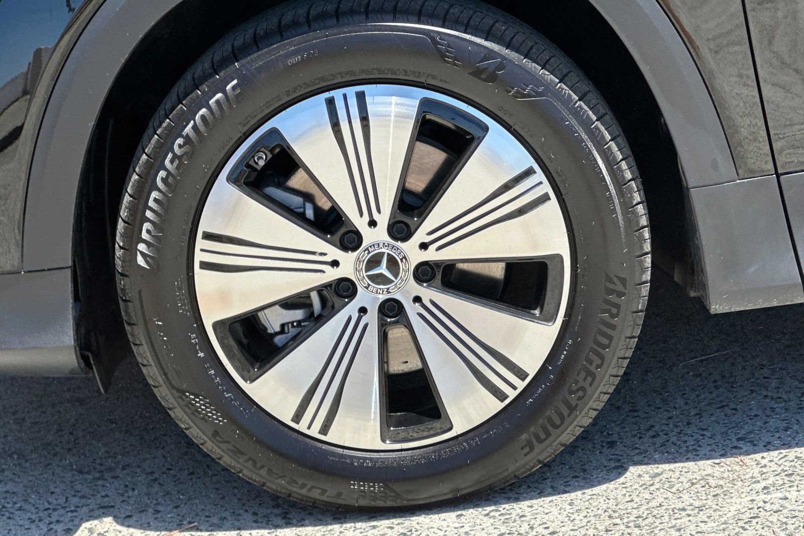 Certified 2024 Mercedes-Benz EQB 300 4MATIC image 38