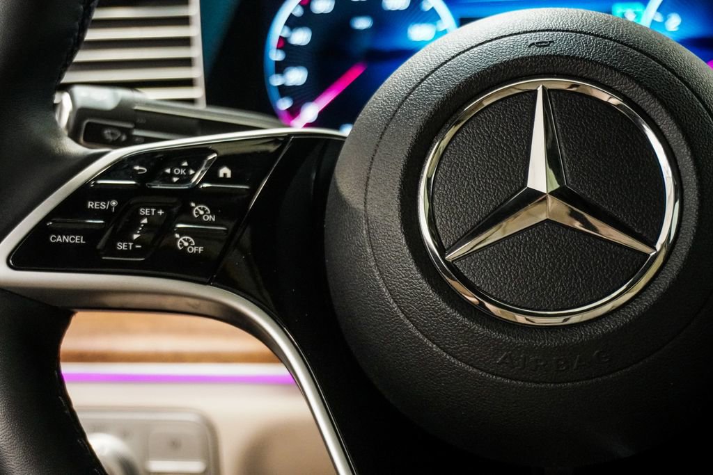 Used 2025 Mercedes-Benz GLE 450 4MATIC Coupe w/ Night Package image 16