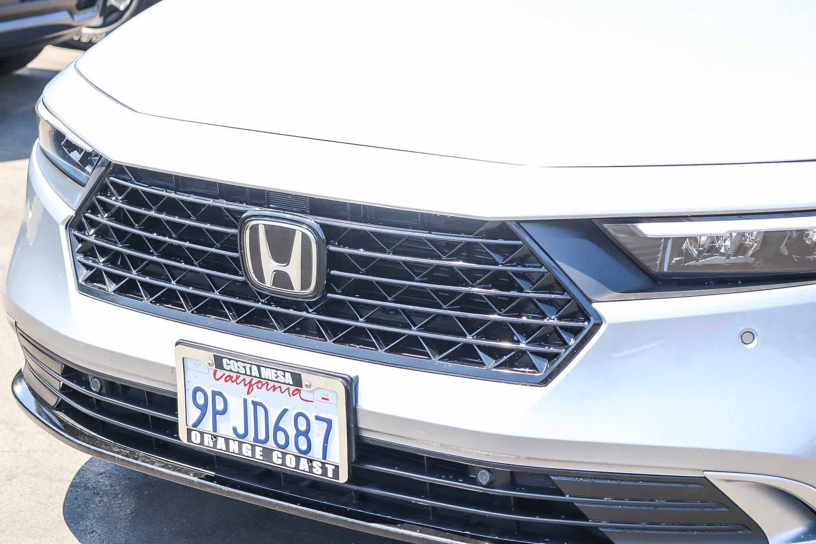 Used 2024 Honda Accord Touring image 9