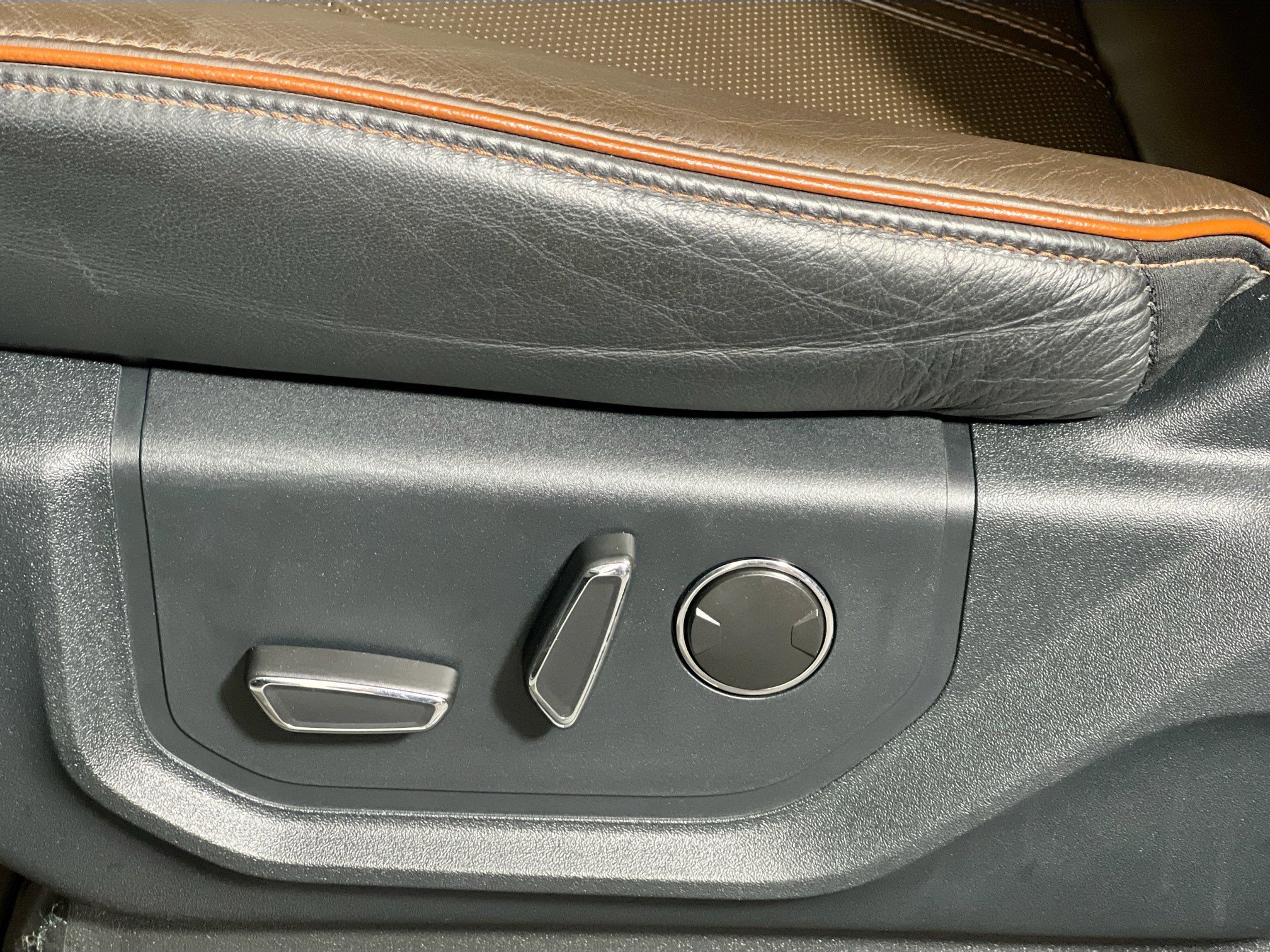 Used 2021 Ford Expedition King Ranch AWD/4WD image 15