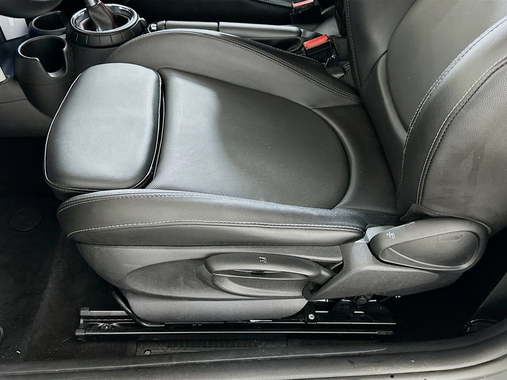Used 2015 MINI Cooper S FWD image 18