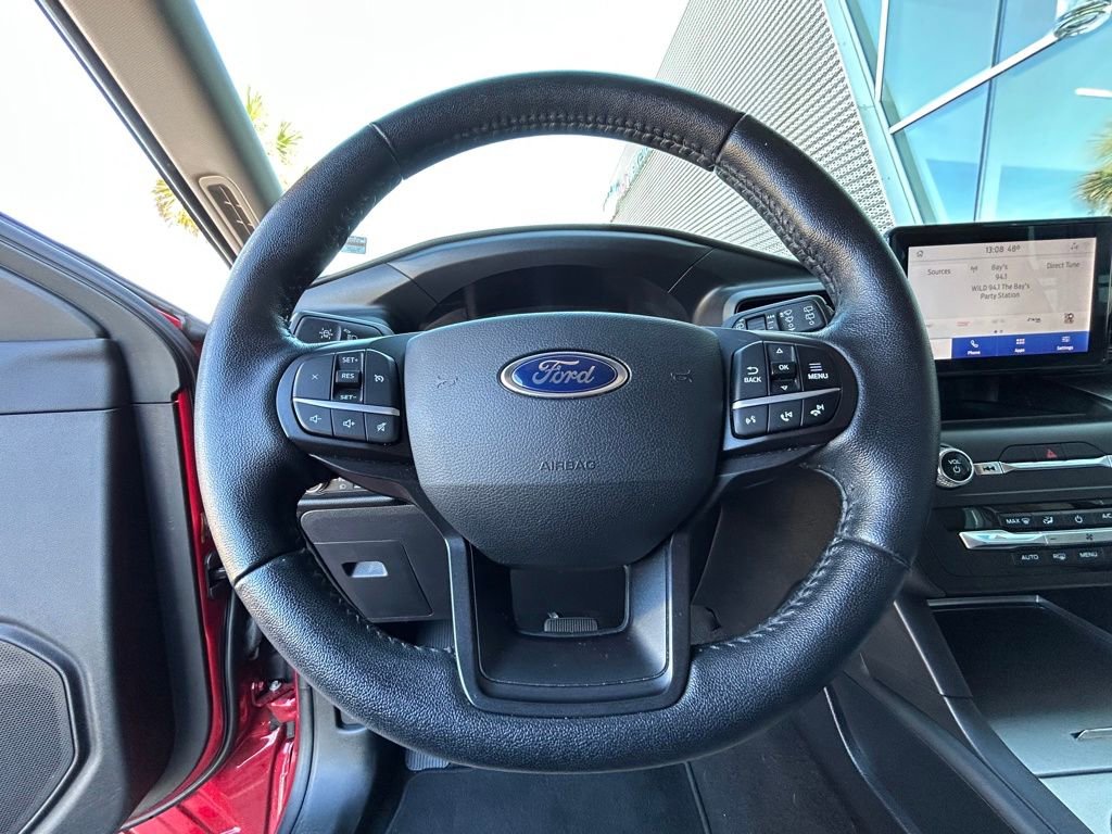 Used 2020 Ford Explorer XLT image 12