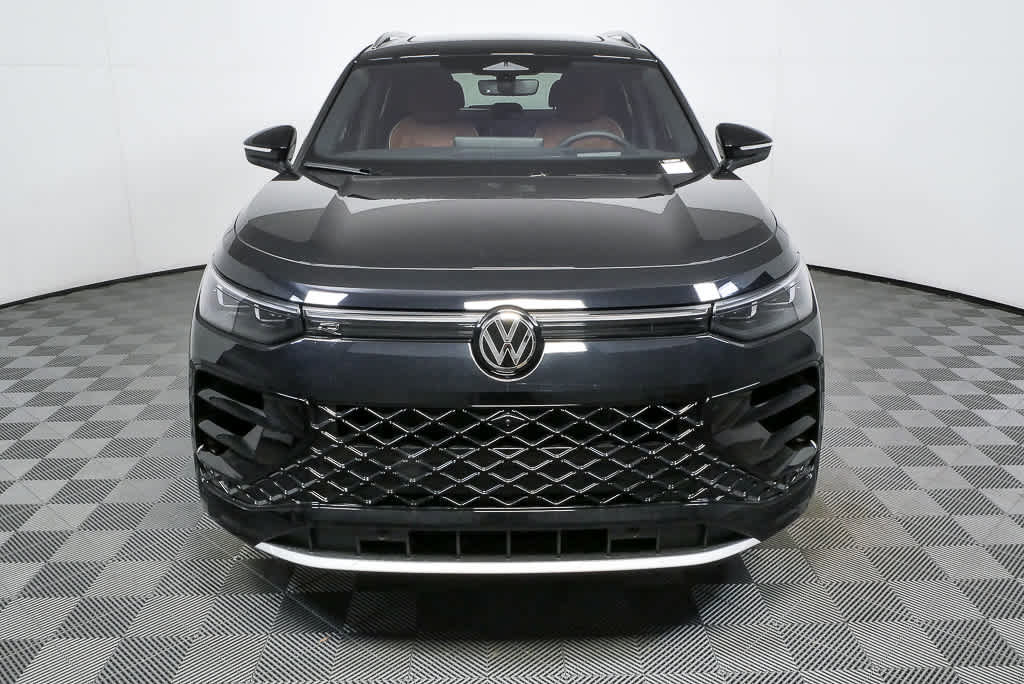 New 2026 Volkswagen Tiguan SEL R-Line AWD/4WD image 36