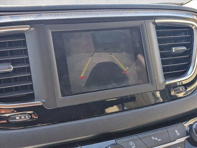 Used 2018 Chrysler Pacifica Touring-L image 7