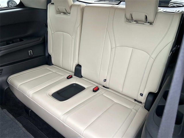 Used 2025 INFINITI QX60 Luxe w/ Vision Package image 23