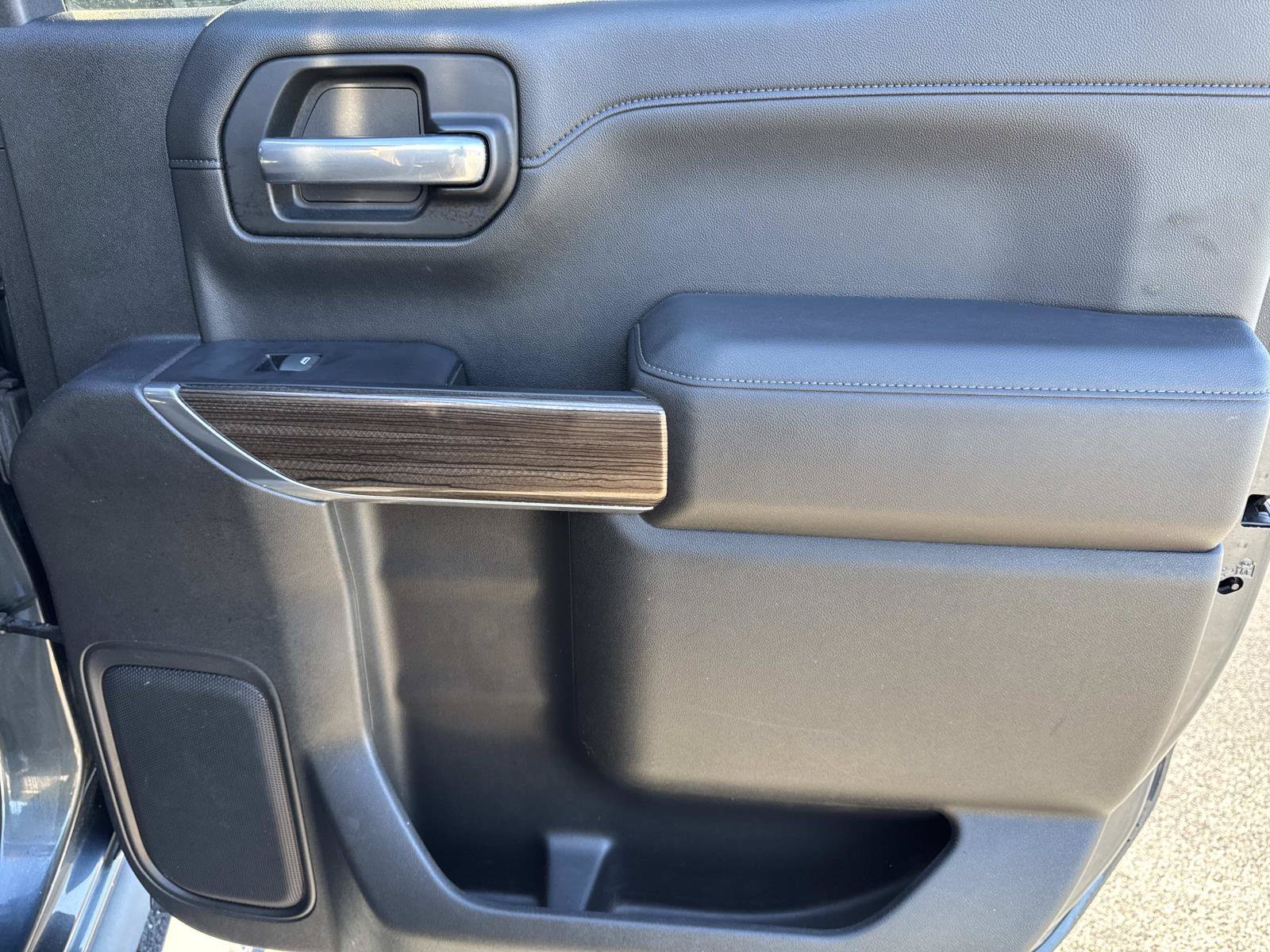 Used 2019 Chevrolet Silverado 1500 RST RWD image 21