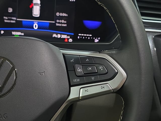 Used 2024 Volkswagen Tiguan SE AWD/4WD image 19