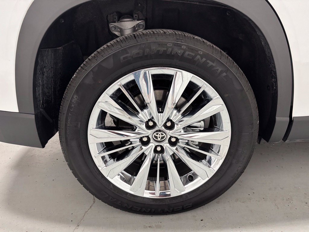 Used 2026 Toyota Grand Highlander AWD image 69