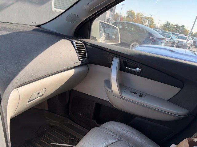 Used 2010 GMC Acadia SLT FWD image 29
