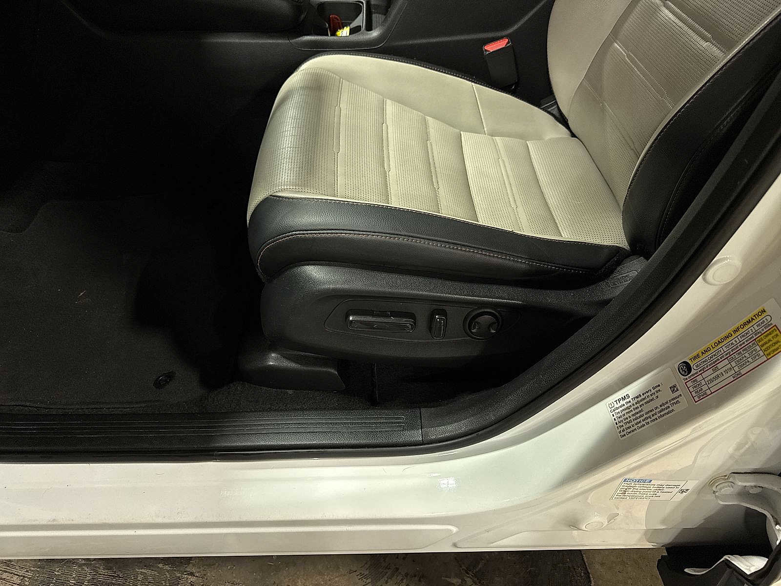 Used 2023 Honda CR-V Sport Touring image 24