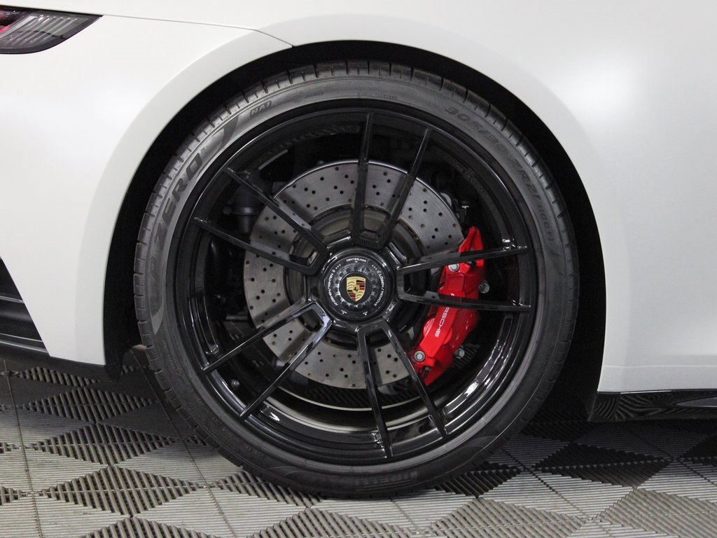 Used 2024 Porsche 911 Carrera GTS image 42