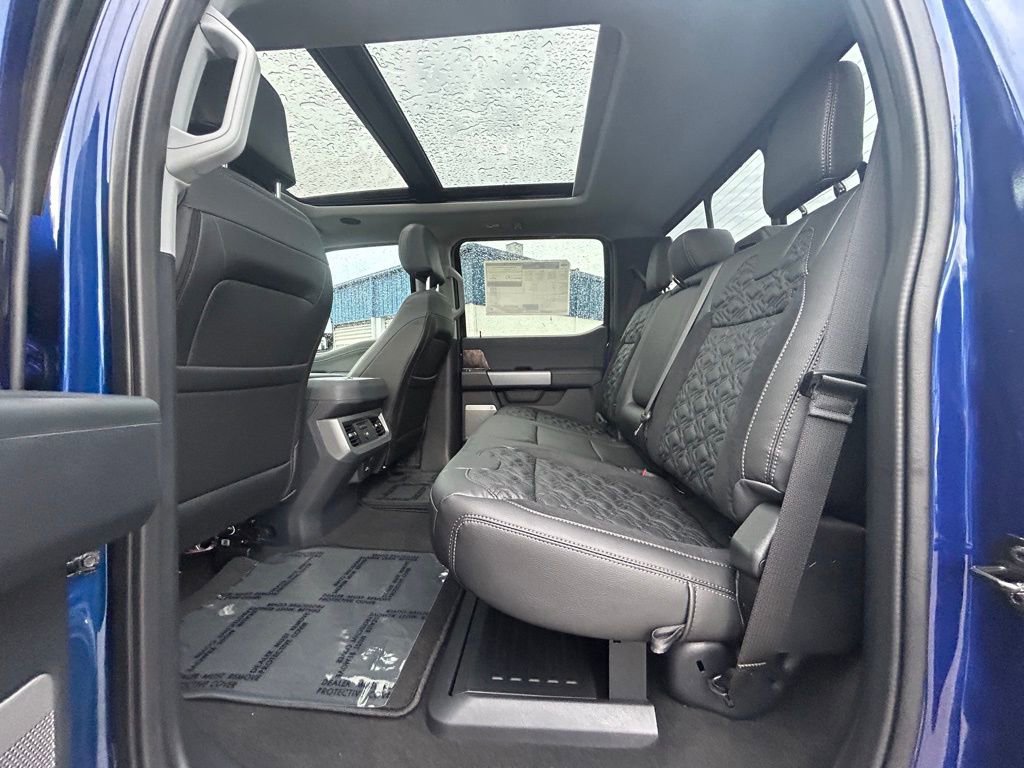 New 2026 Ford F250 Lariat w/ Black Appearance Package image 38