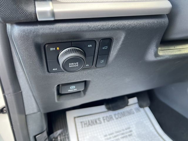 Used 2025 Ford Expedition Active image 17