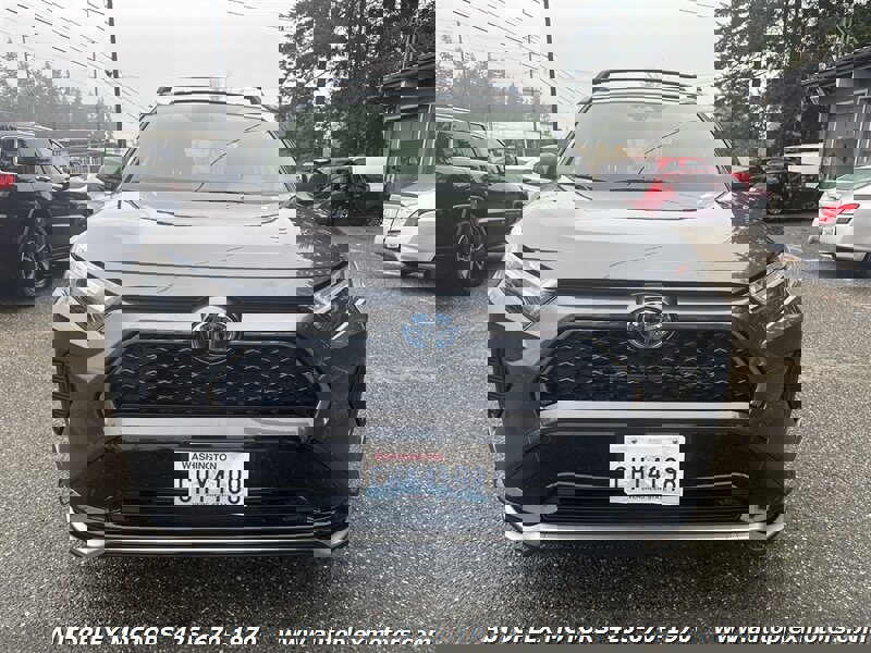 Used 2023 Toyota RAV4 SE image 2