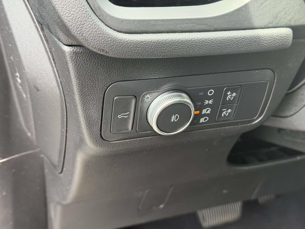 Used 2022 Ford Escape Titanium AWD/4WD image 17