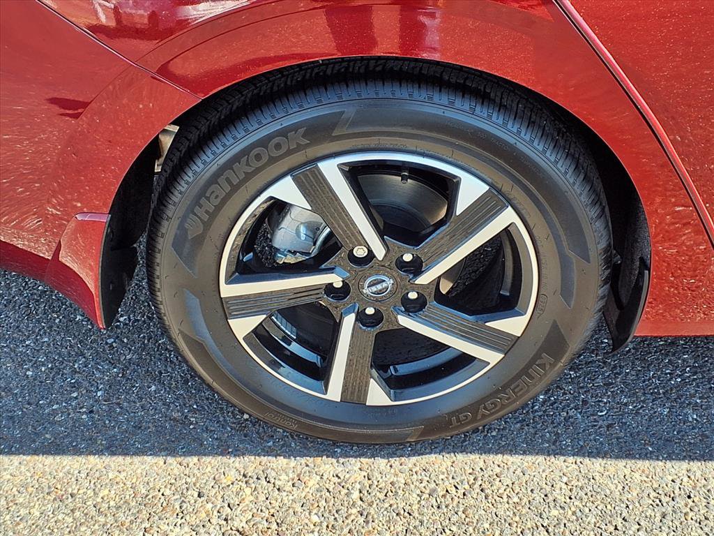 Certified 2025 Nissan Sentra SV w/ All-Weather Package image 9