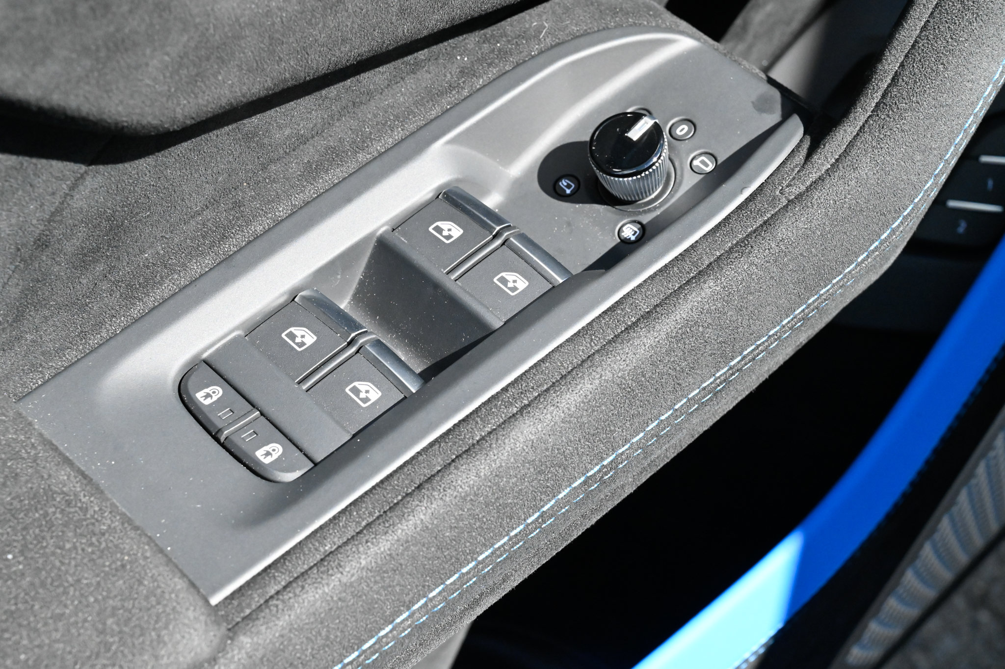 Used 2024 Lamborghini Urus Performante AWD/4WD image 22