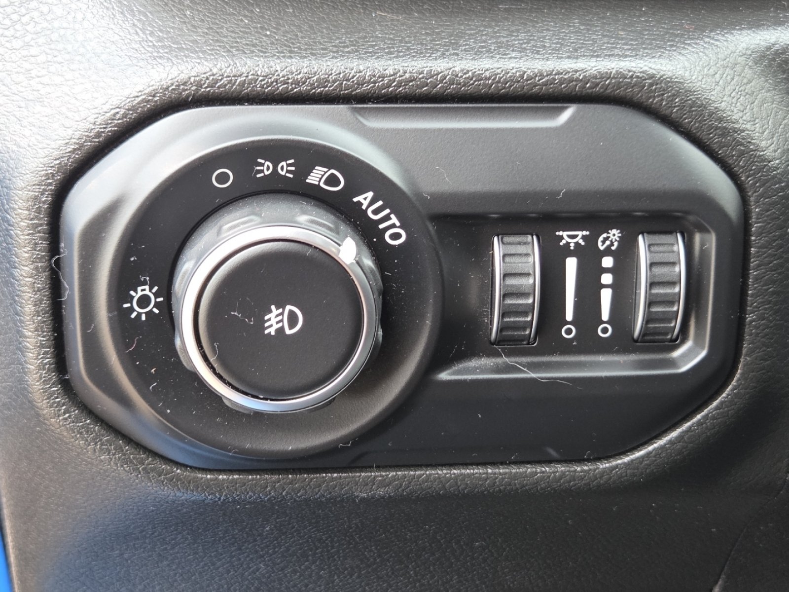 Used 2021 Jeep Wrangler Unlimited Sport AWD/4WD image 10