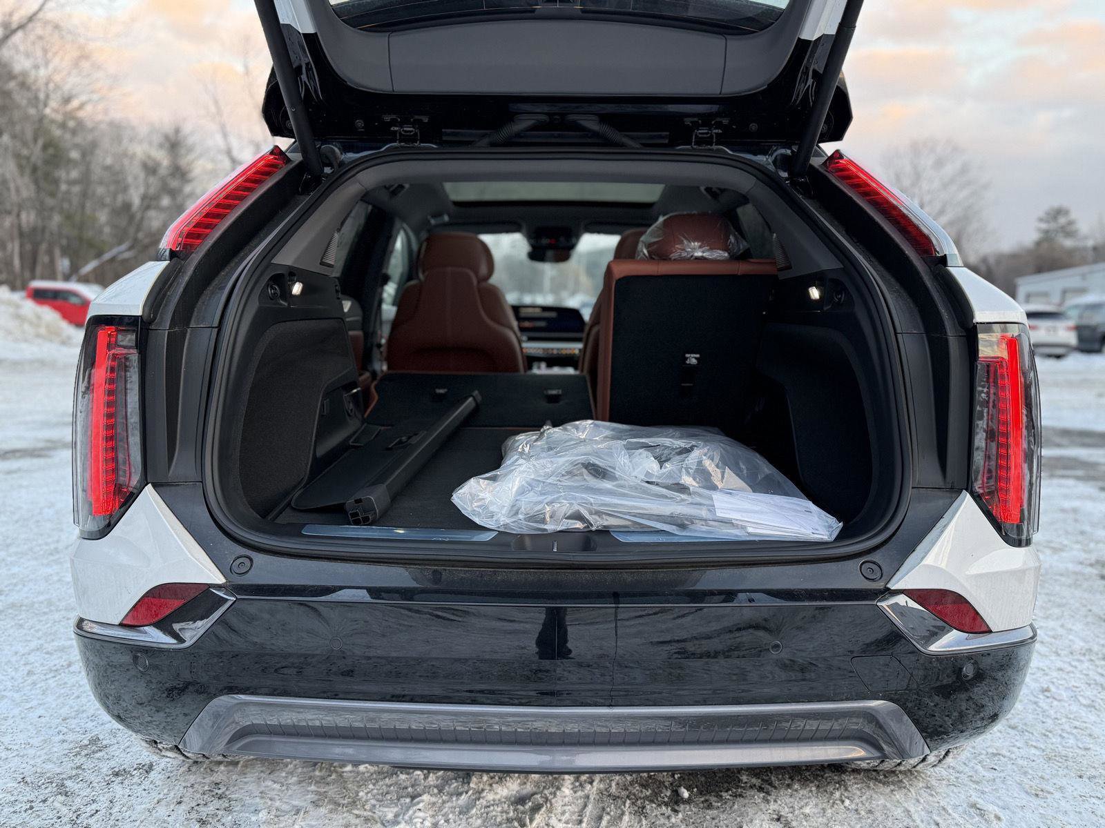 New 2025 Cadillac Optiq Sport 2 image 10